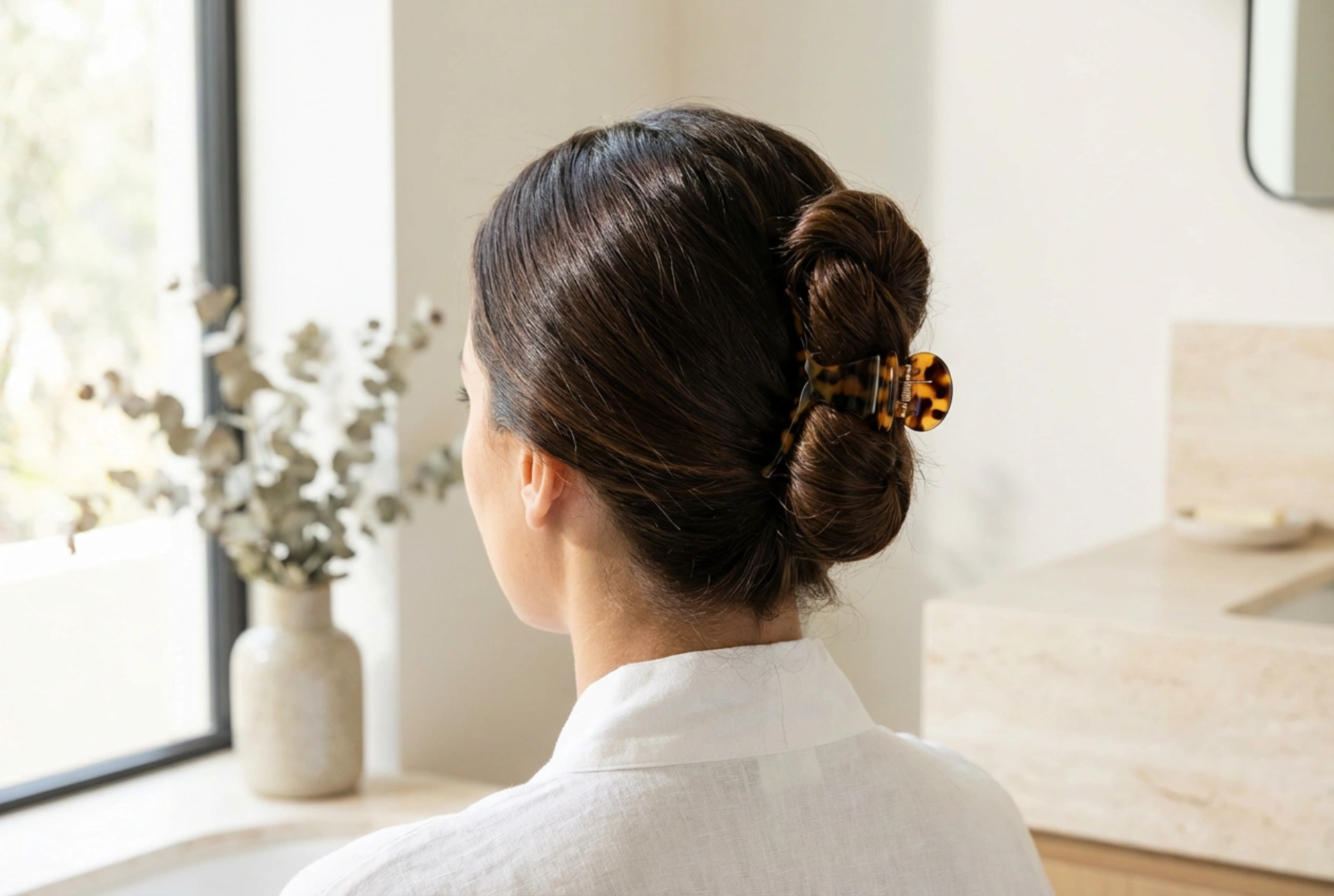 Frisurer med hårklemme: hverdagsopsætninger og aftenlooks