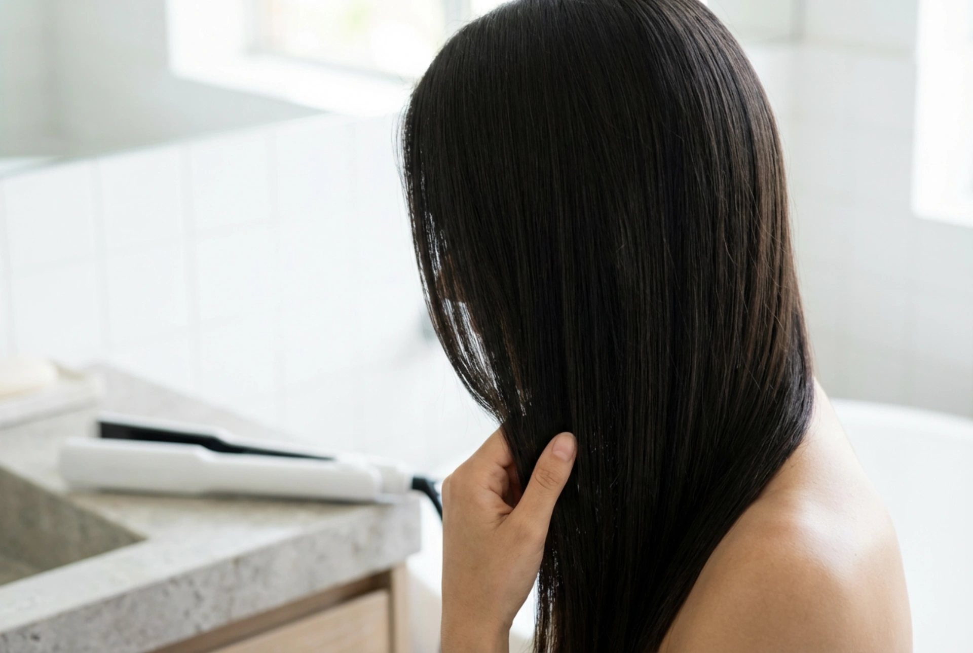 Keratin-glattejern: glatte lokker, glans og beskyttelse mod høj varme