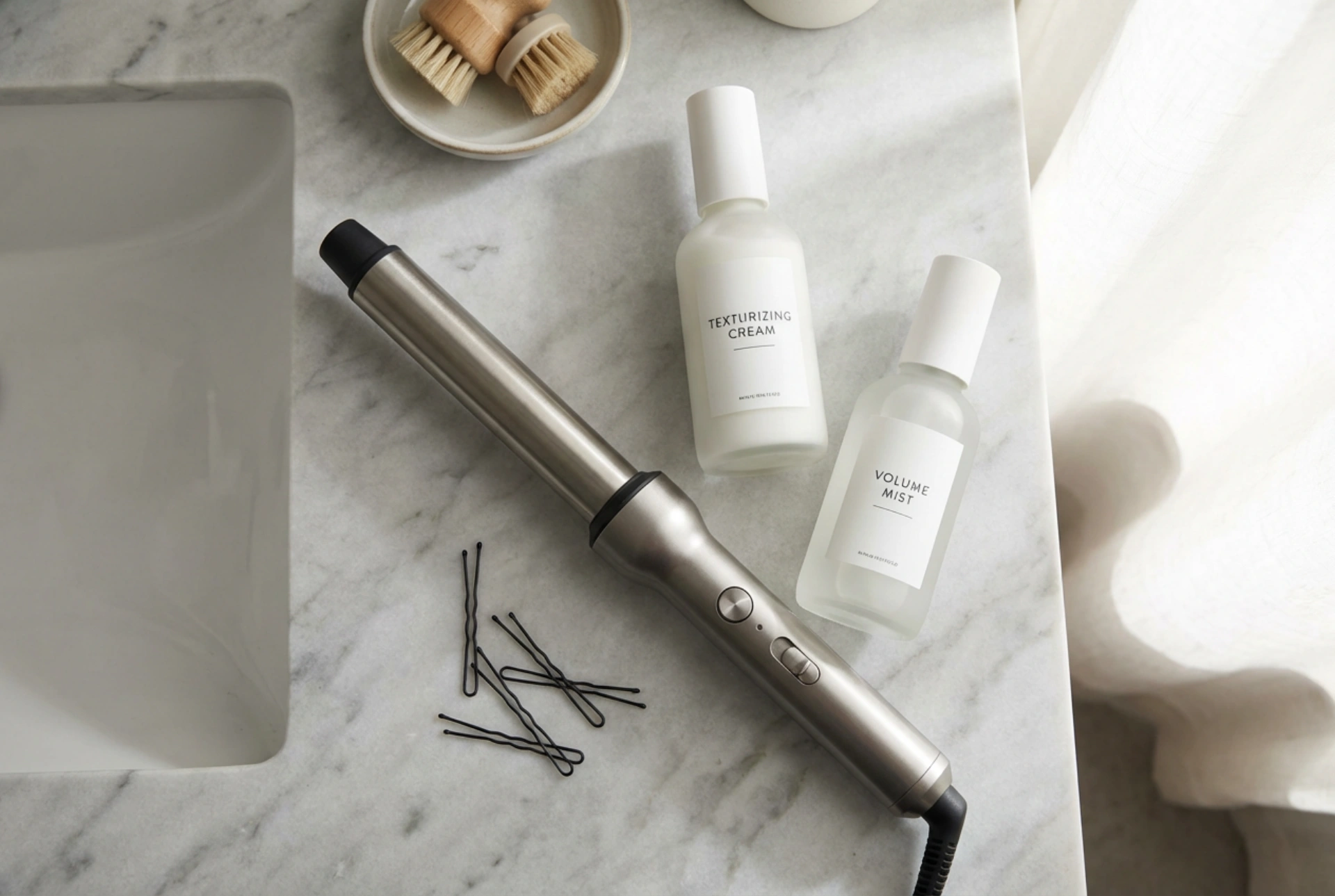 Bølger i kort hår: redskaber, produkter og de mest almindelige fejl