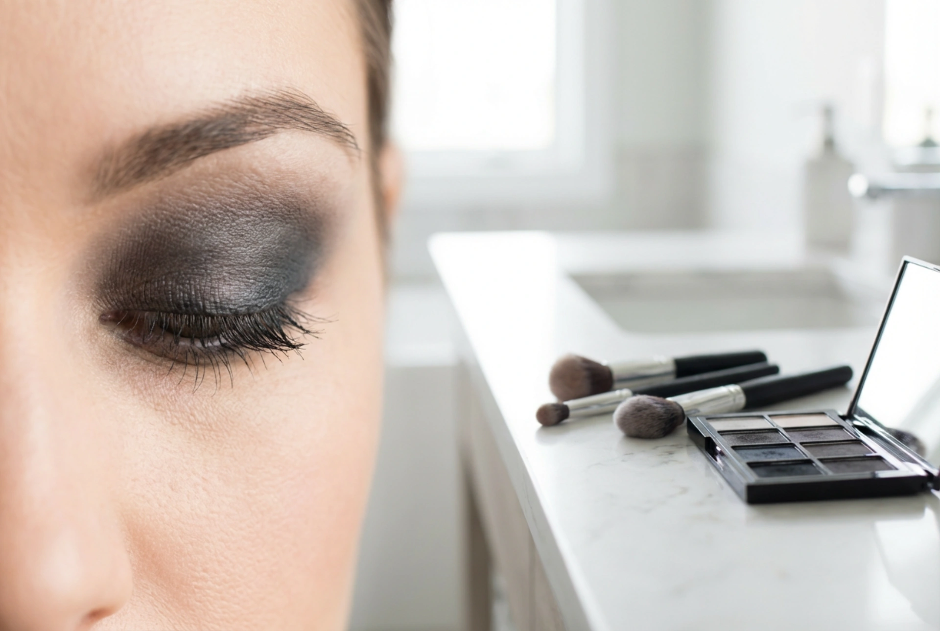 Smokey eyes uden hemmeligheder: Blending, farvevalg og holdbarhed