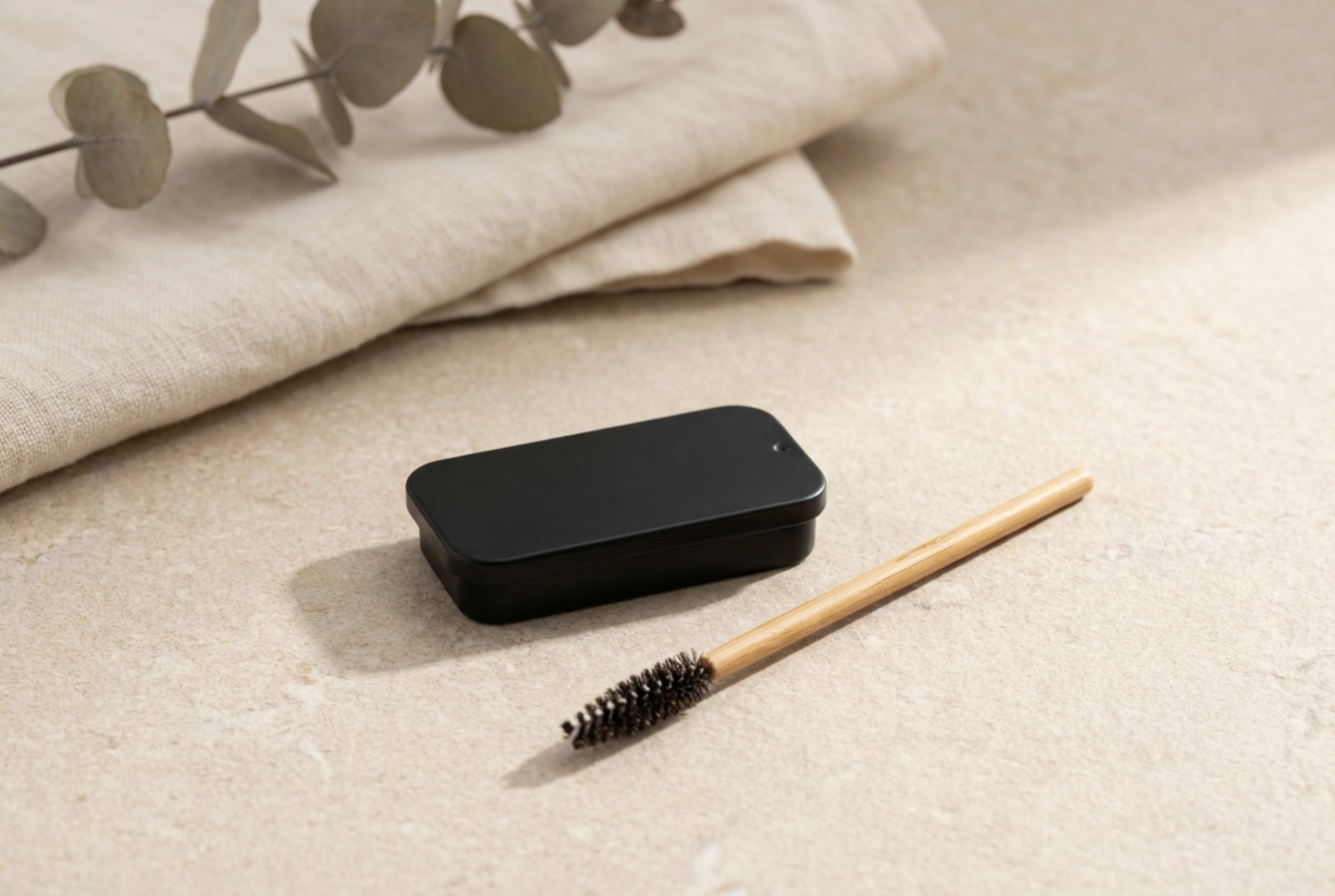 Sort brynsæbe: Din guide til perfekte, stylede bryn